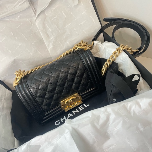 Chanel Small Caviar Black Leather Boybag - Picture 5 of 11